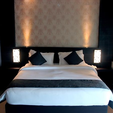 Hotel Grand Tizu Dimāpur Buitenkant foto