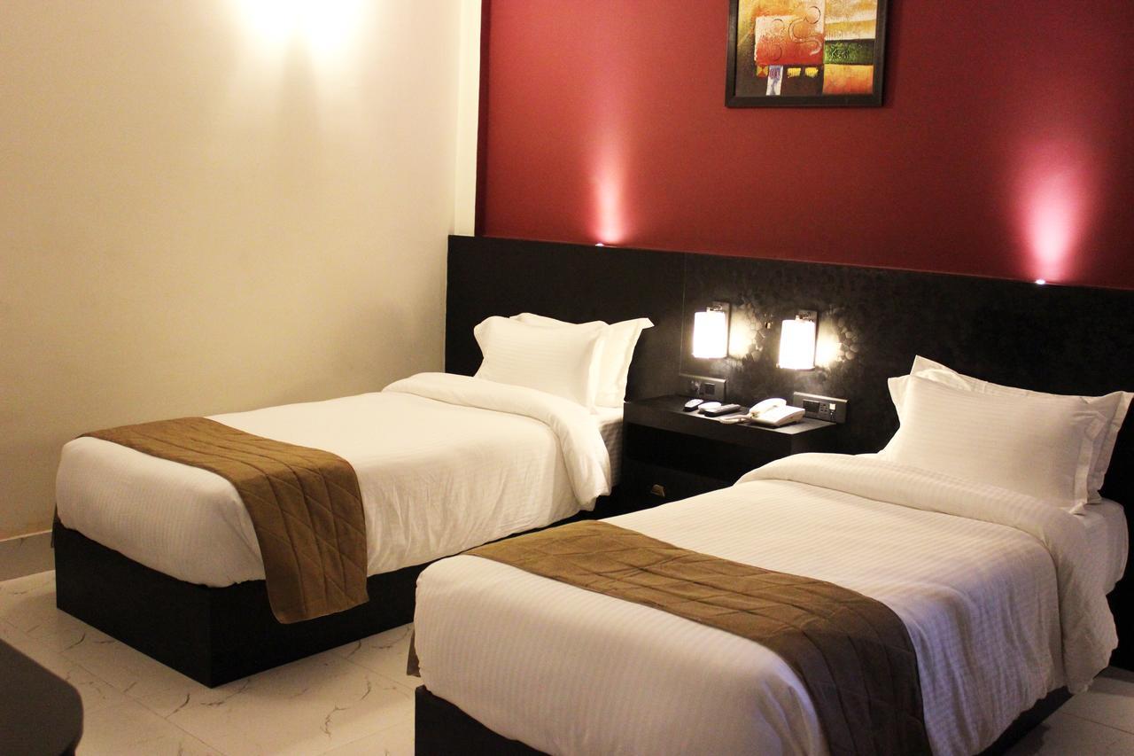 Hotel Grand Tizu Dimāpur Buitenkant foto