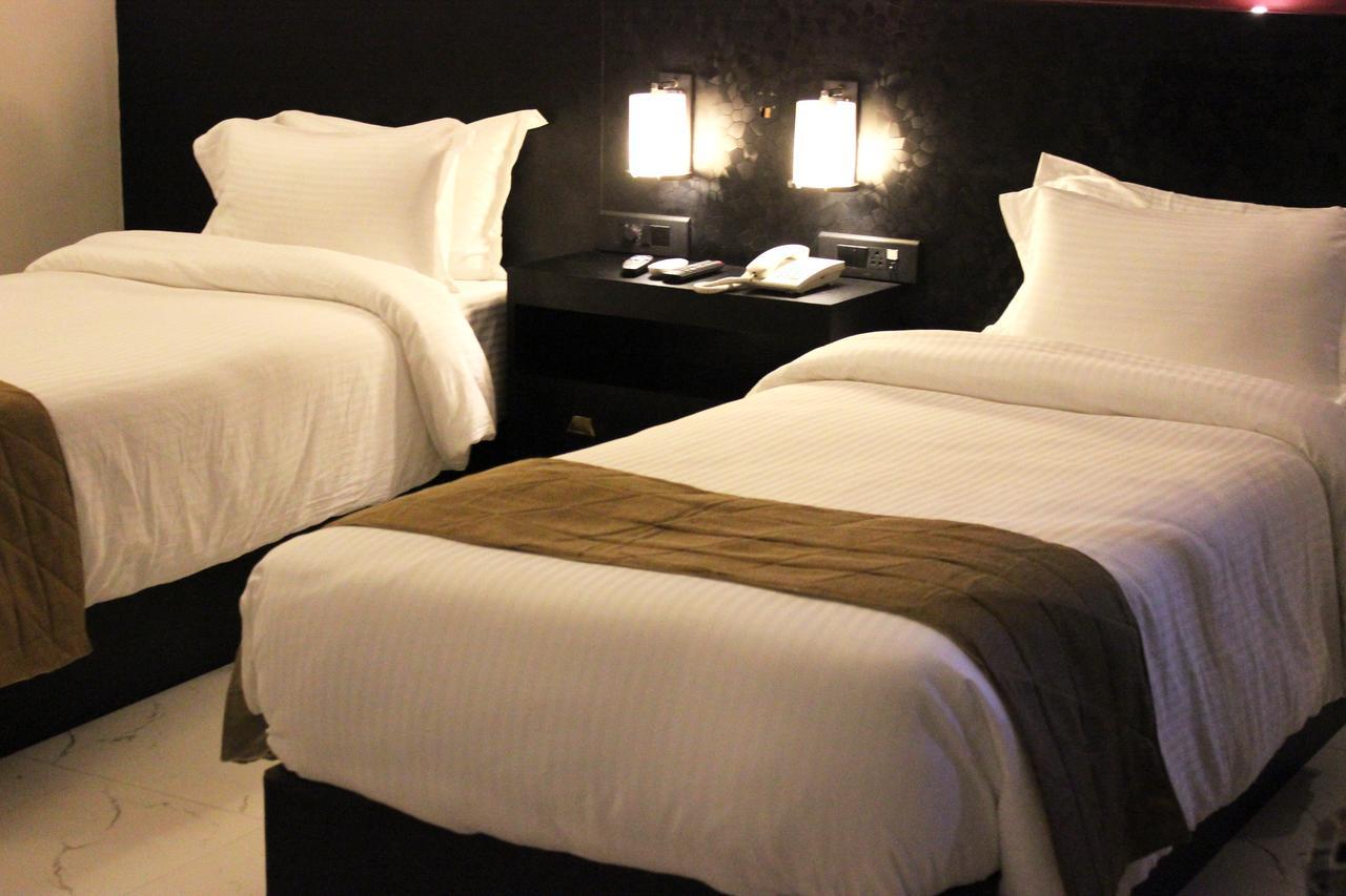 Hotel Grand Tizu Dimāpur Buitenkant foto
